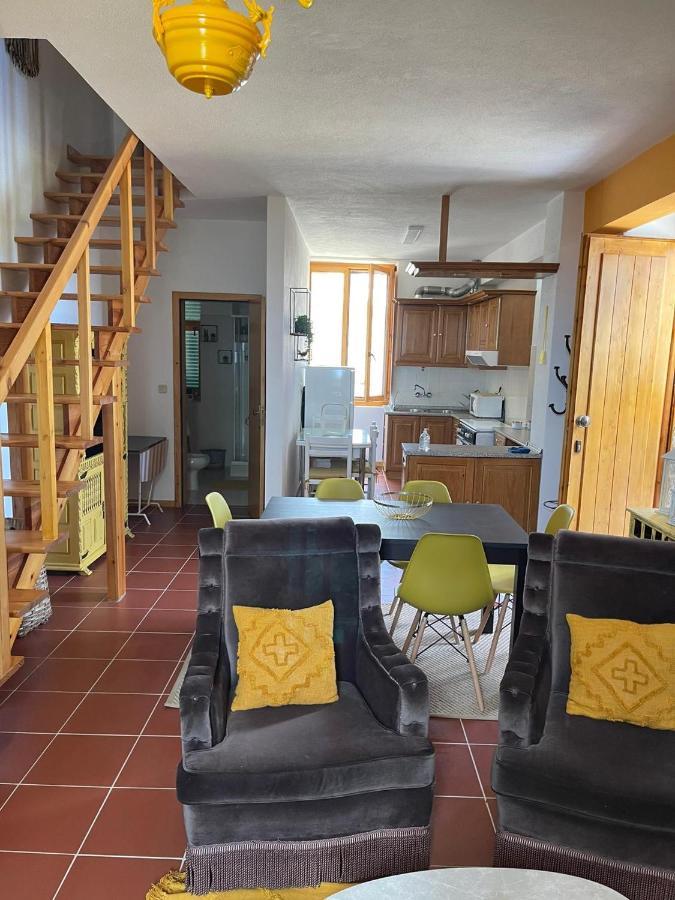 Patio Da Estrela - Chales Moura Penhas da Saúde מראה חיצוני תמונה